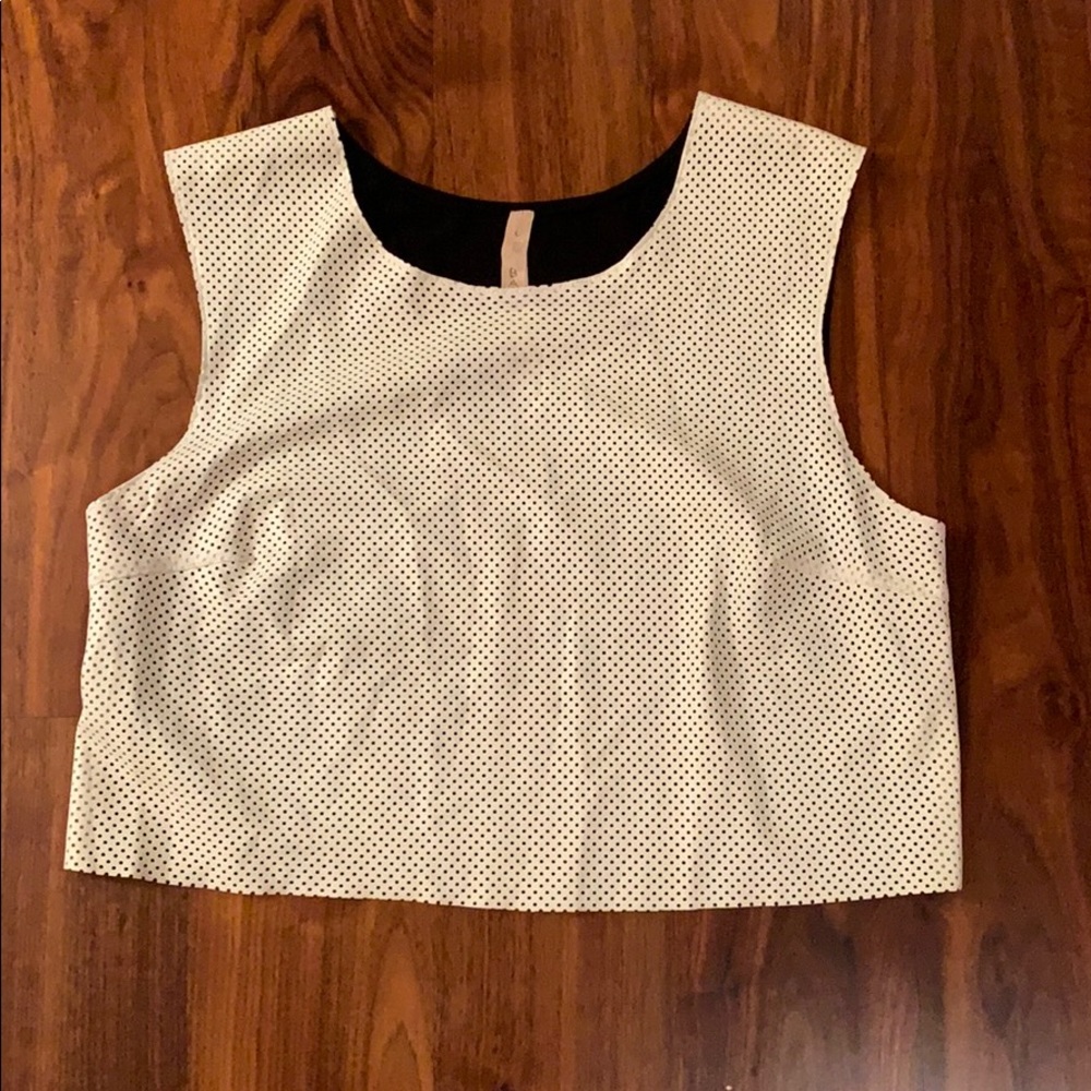 Bailey 44 top